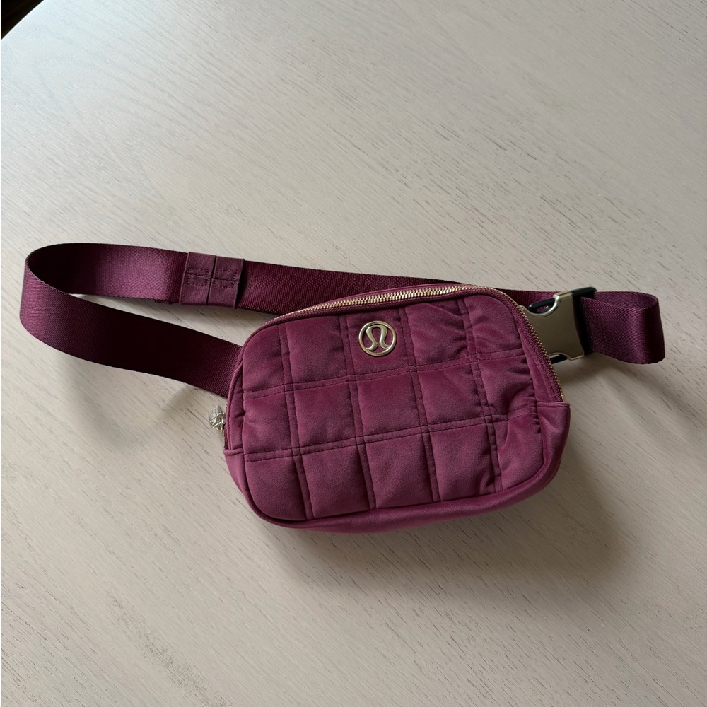 Lululemon Athletica Burgundy Quilted Belt Bag